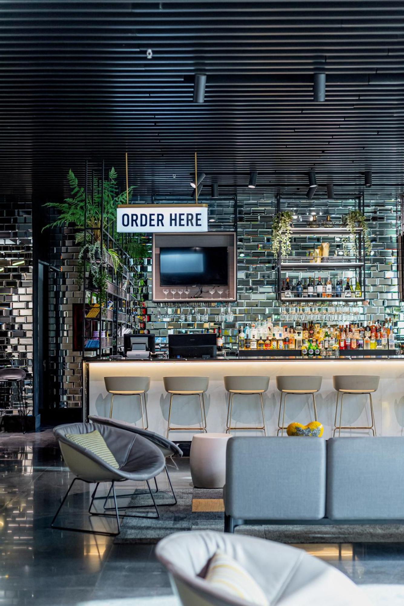 Ola Santiago Providencia, Tapestry Collection By Hilton Hotel ภายนอก รูปภาพ